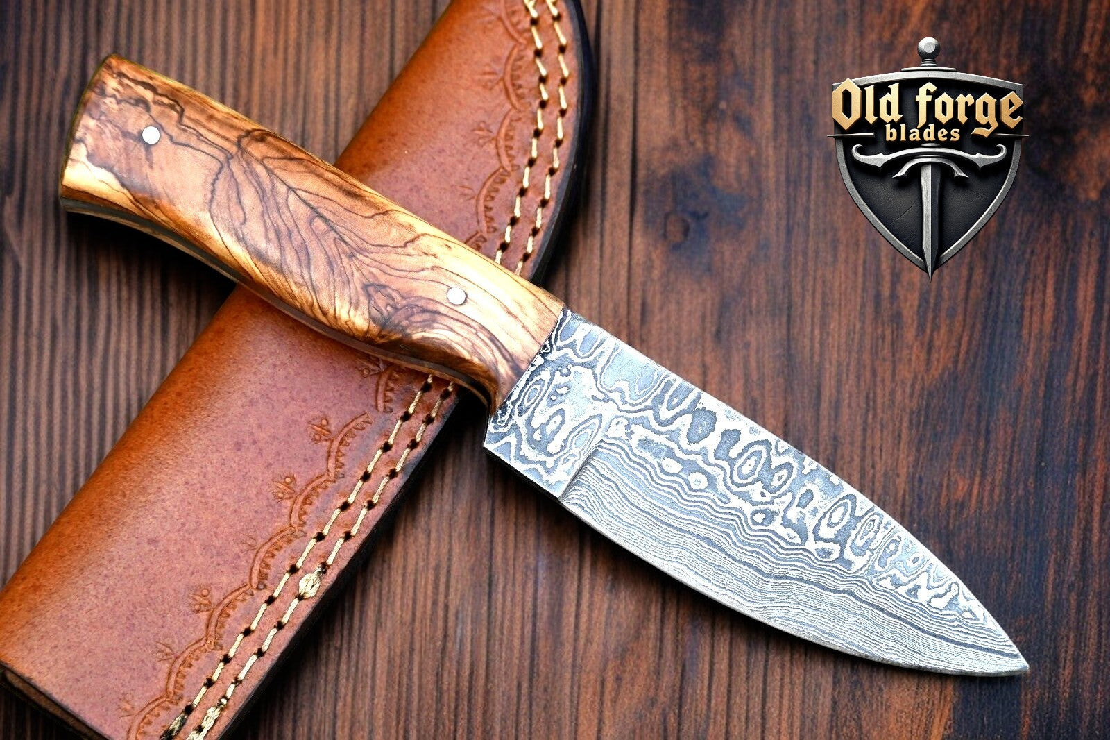 Damascus Steel Hunting Knife - Handmade with Wood Handle