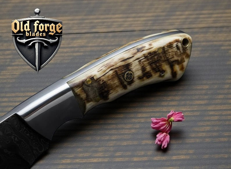 Handmade Damascus Guthook Hunting Knife with Horn Handle