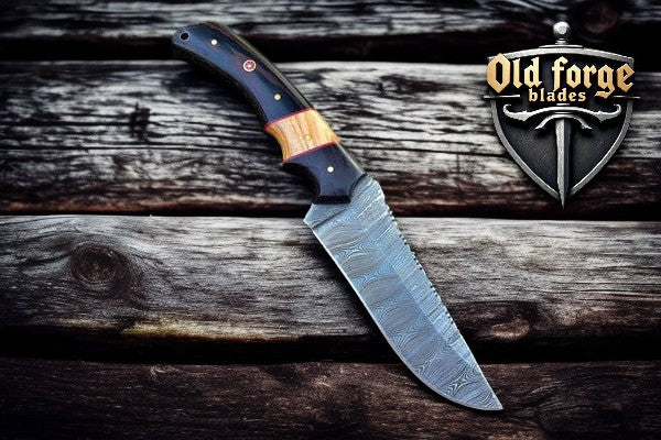 Hunters Knife Set – Custom Handmade Damascus Steel Blade
