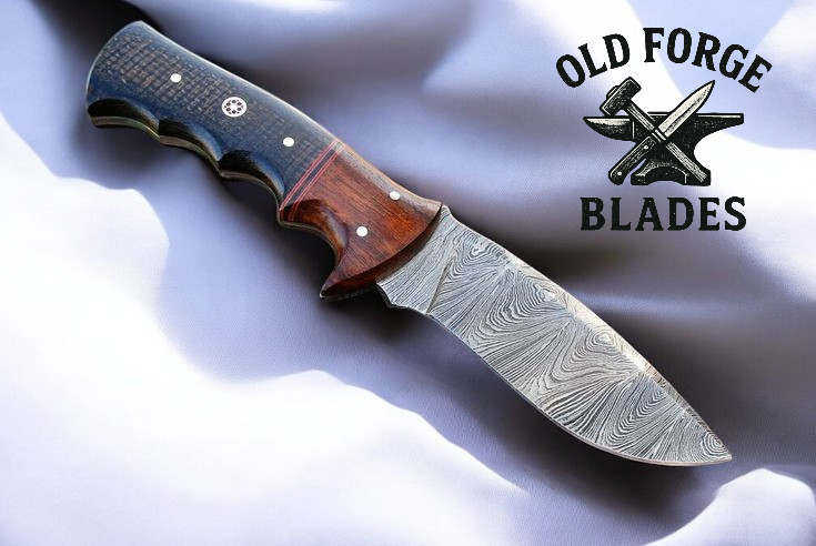 Custom Handmade Hunting Knife with Watered Steel Blade