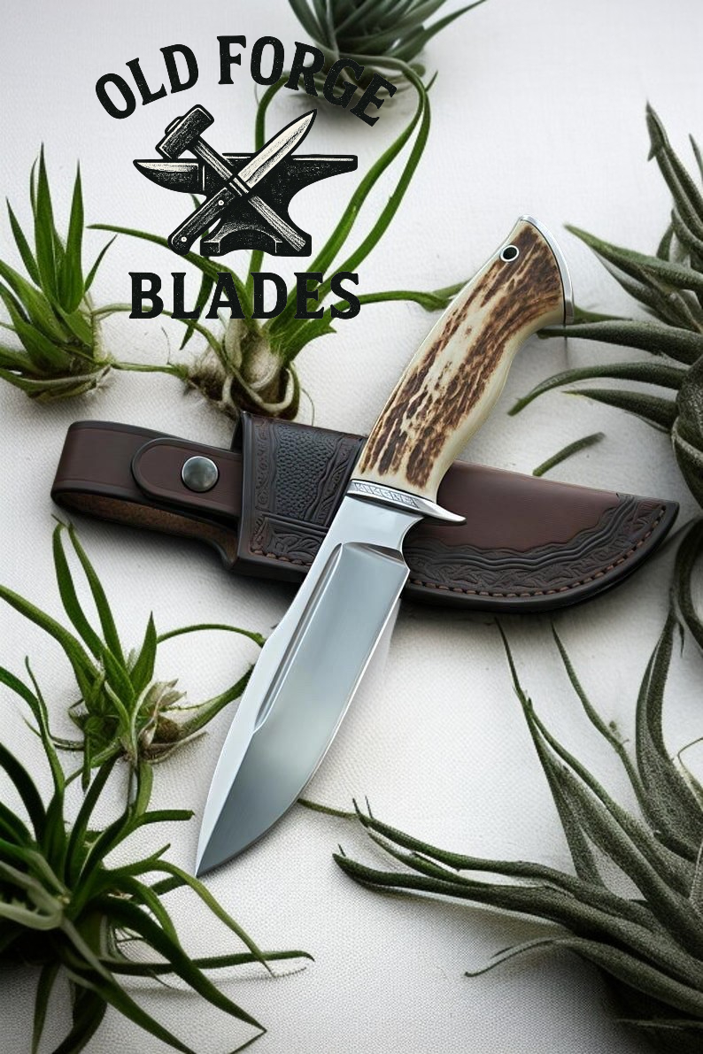 Hand-Forged Damascus Steel Knife Blades Fixed Hunting Knife